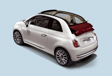 FIAT-FIAT 500 1.3 MULTIJET-1.3 MULTIJET MEKANİK/MANUEL (H) Birleşik Yakıt Tüketimi: 4.2 litre CO2 Emisyon Değeri (g/km): 110